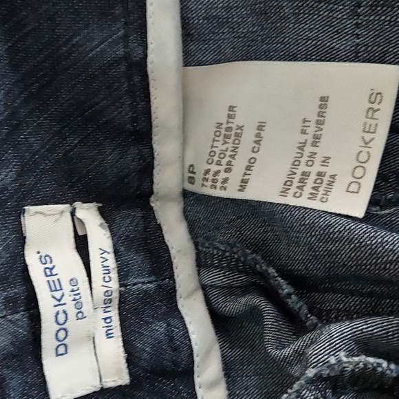 Dockers Women's Metro Capris Mid-rise Curvy Sz 8P - Picture 7 of 9